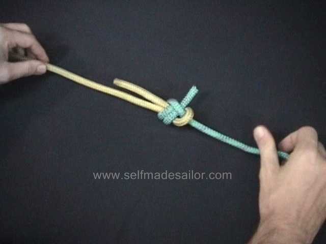Click for a video showing how to tie a Double Sheet Bend.