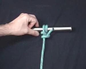 How to tie a Round Turn and Two Half Hitches.